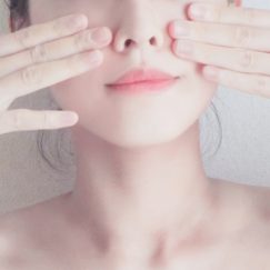 スキンケア　女性